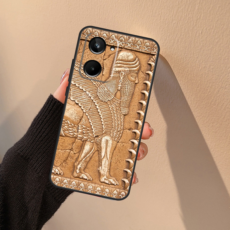 Custodia artistica con statua  - Realme C67 recensione e prezzo